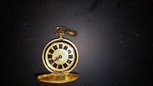 Sheffield Ladies Vintage Watch Pendant 1950s -1970s   AS-IS - Picture 1 of 3