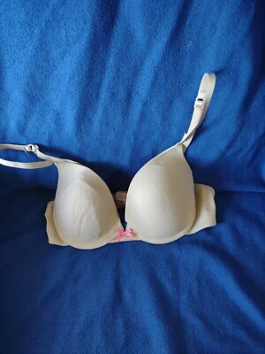 Camiseta Xhilaration Bronceada Perfecta Sujetador Push Up Con Aros Talla 36B Foto 1 de 3