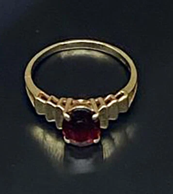 14K Solid Yellow Gold Women's Ring  - Image 1 of 3