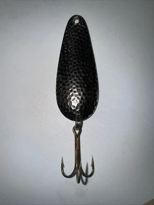 Vintage Unbranded Hammered Wobbler 2 3/4" Spoon Lure - Image 1 of 4