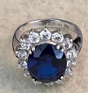 Sterling Silver The Danbury Mint- A Ring for a Princess- Large Oval Sapphire CZ - Picture 1 of 9