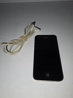 Apple iPhone 4 16GB iOS 5.1.1 A1349 MC676LL/A Verizon - Image 1 of 4