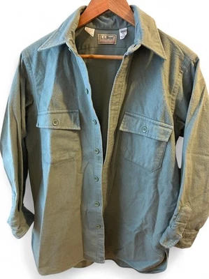 L.L. Bean Men's Vintage Chamois Shirt, Small, 100% Cotton - Image 1 of 3