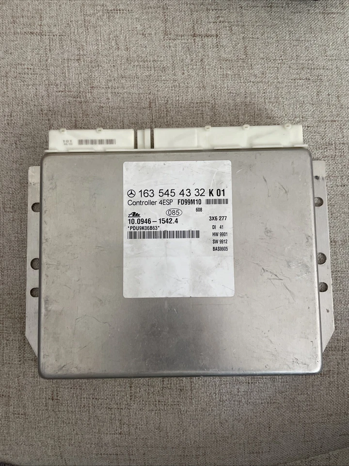 Calculateur ESP / Contrôleur 4ESP Mercedes-Benz Classe M W163 – Réf. 1635454332 - Immagine 1 di 1