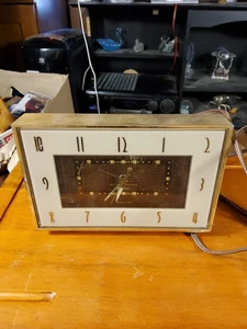 General Electric Telechron Alarm Clock Model # 7H239 1950's Works wonderfully - Picture 1 of 9