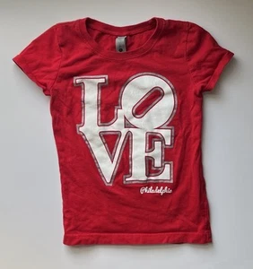 Philadelphia Love Park Statue Philly Kids Girls Red TShirt Size XS 4/5 Valentine - Picture 1 of 4