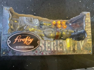 Yahtzee Joss Whedon’s Firefly Collectors Edition Serenity model spaceship Game - Image 1 of 4