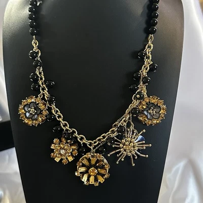 NUEVO CON ETIQUETAS Talbots Collar Distintivo Flores Negras y Doradas Tono Dorado NUEVO Foto 1 de 4