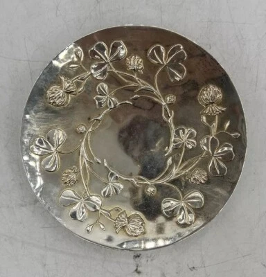 Pañal Christofle Clover Francia Plato de Plata Flores Ornamentadas y Enredaderas Foto 1 de 4