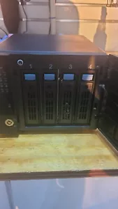 Everfocus embedded NVR 4 Bay 8 Channel - Picture 1 of 8