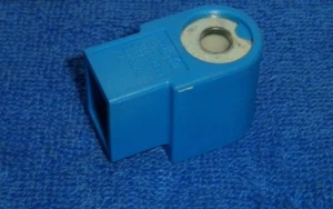 HEATER RAYBURN BOILER DANFOSS 24 VOLT COIL FUEL PUMP SOLENOID VALVE 071N0053 - Picture 1 of 8