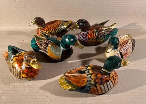 6 Stück alte Holz Enten Vintage Handgeschnitzt und Handbemalt - Bild 1 von 13