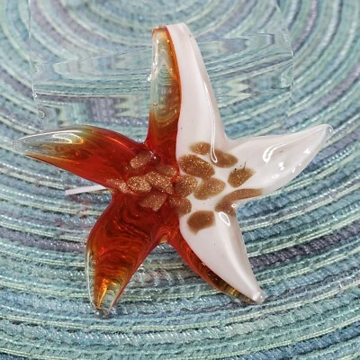 Colgante estrella de mar de vidrio soplado a mano rojo naranja blanco oro detalles brillantes sin cadena Foto 1 de 4