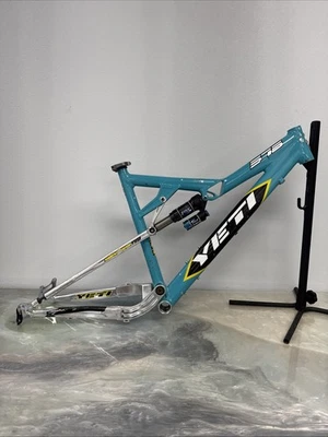标志性经典 2007 Yeti 575 FS 山地自行车车架 中号 FOX Shock MTB — 第 1/4 张图片