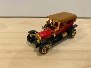 Replica Pierce Arrow Model Car: NIB - Picture 1 of 4