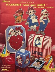 RAGGEDY ANN & ANDY in PLASTIC CANVAS Book S-92 - Picture 1 of 2