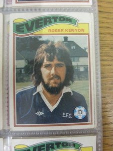 1978/1979 Everton - Card No.247) Roger Kenyon  - Topps Chewing Gum Trade Card. T