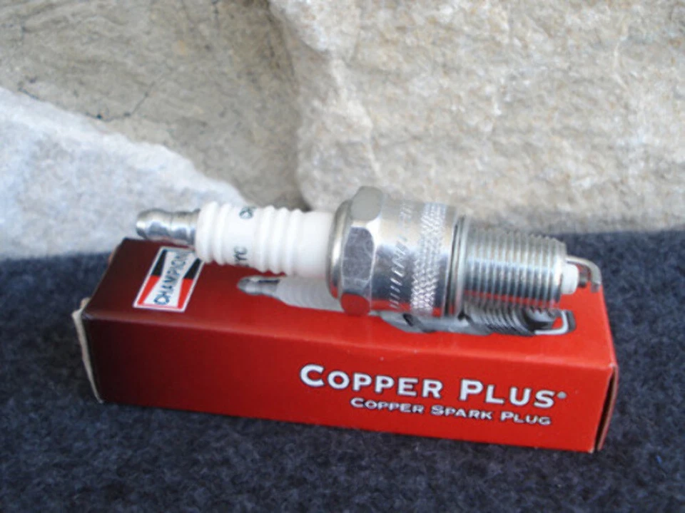 2 PCS CHAMPION SPARK PLUGS RN12YC HARLEY EVOLUTION, SHOVELHEAD - Image 1 of 1