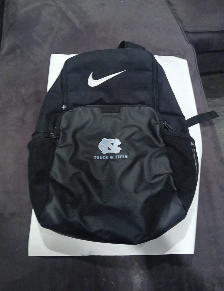 UNC North Carolina Tar Hills - Mochila Nike de atletismo emitida por el equipo Foto 1 de 3