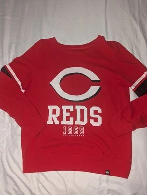 47 Women's Small 3/4 Length Sleeve Cincinnati Reds Graphic Print T-Shirt - Image 1 of 4