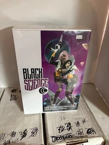 Black Science The Dimensionauts Limited Edition Statue - Picture 1 of 3
