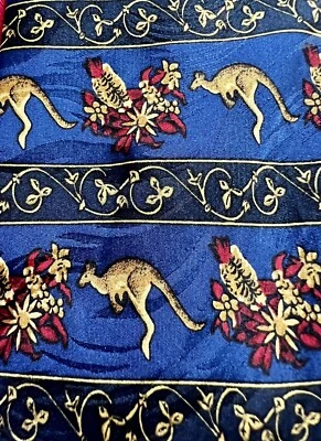 Sunshine Silk  Blue kangaroo necktie made in Australia Foto 1 de 4