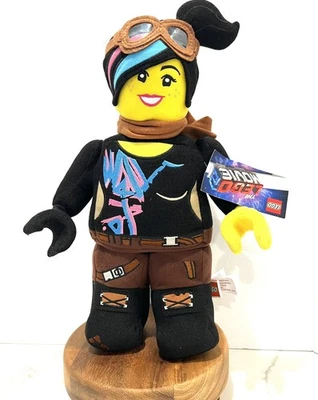 The Lego Movie 2: Lucy 12" muñeco de peluche suave 2018 Manhattan Toy Co NUEVO Foto 1 de 4