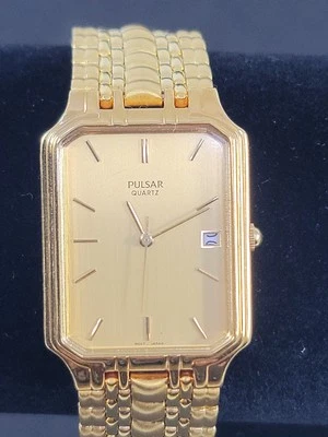 Reloj de cuarzo pulsar tono dorado para hombre fecha luz de trabajo uso batería nueva V722-X104 Foto 1 de 4