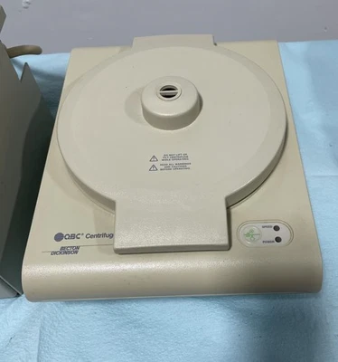 Centrífuga capilar QBC Hematology 424740/adaptador de energia/suporte economizador de espaço - Imagem 1 de 4