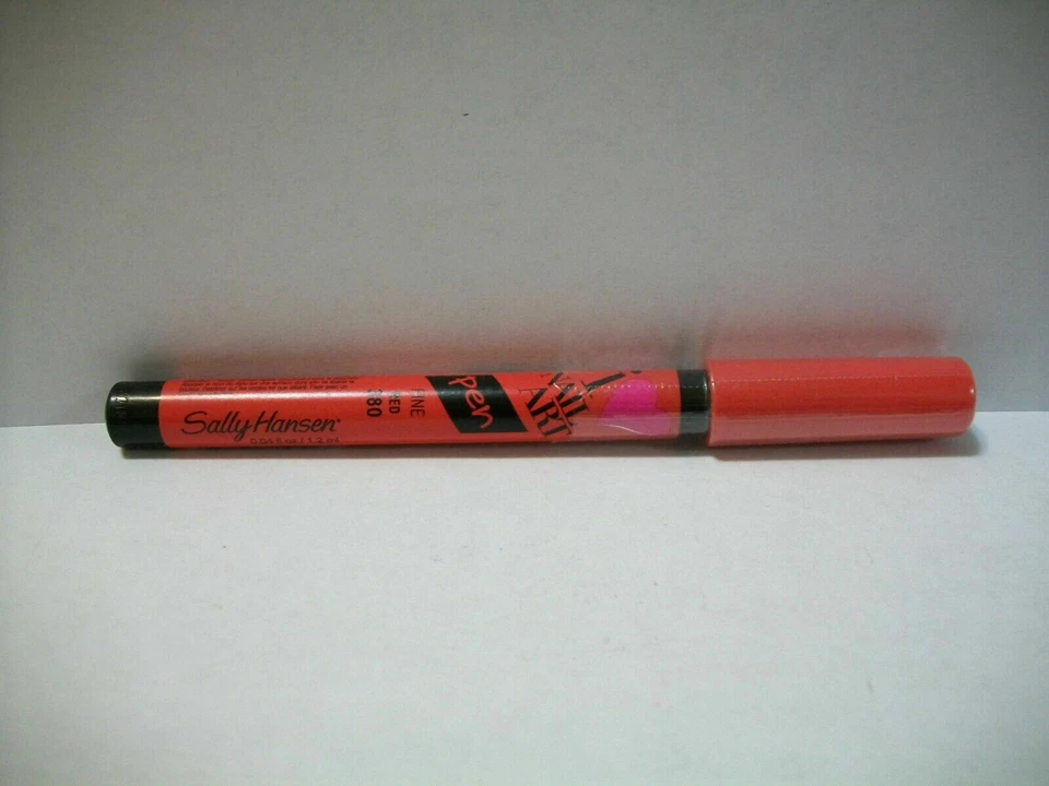 Pluma para arte en uñas Sally Hansen I Heart #380 roja Foto 1 de 1