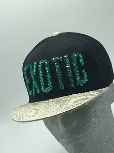 Cappellini Moda EXOTIC Nero | Argento | Verde Strass Cappellino Piatto Regolabile - Foto 1 di 6