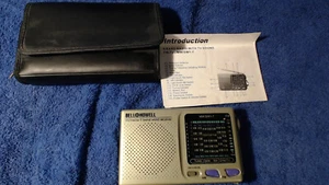 Bell Howell 9 Band World Receiver Radio MW.SW 1-7 Portable AM/FM/TV/MW/SW Tested - Picture 1 of 4