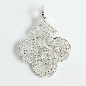 New Cabi Floral Pendant for Necklace Chic Women Party Vacation Jewelry Accessory - Picture 1 of 4