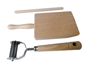 Set für handgemachte Gnocchi Garganelli Farfalle und Tortellini - Bild 1 von 2