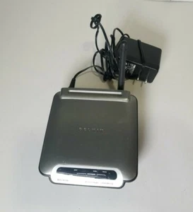 Belkin F5D7230-4 54 Mbps 4-Port 10/100 Wireless G Router (F5D7230DE4) - Picture 1 of 4