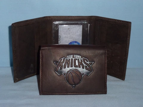 New York NY KNICKS    Leather TriFold Wallet    NEW    dark brown 3v nd Cover