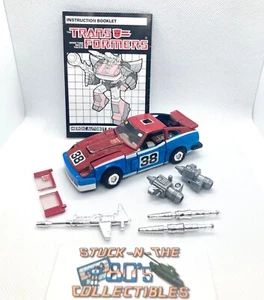 1985 G1 Transformers Smokescreen 98% Complete + Instructions windows need repair - Picture 1 of 6