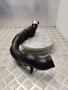 Jaguar XE Turbo to Intercooler Pipe Hose 2.0 Diesel 2015-2024 X760 GX73-6N650-AF - Picture 1 of 5