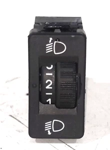 Piezas de Repuesto Utiliza,Regulador Comando Luces \ Faros Citroen C3,Año: 2016 - Imagen 1 de 2