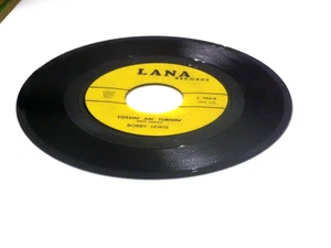 BOBBY LEWIS TOSSIN AN TURNIN*/*OH YES I LOVE YOU.7" 45 RPM*ROCK N ROLLNM/EX++ - Bild 1 von 2