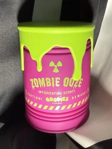 Limited Goodies by DW Home Zombie Ooze Kerze - fruchtiger Halloween Duft - Bild 1 von 5