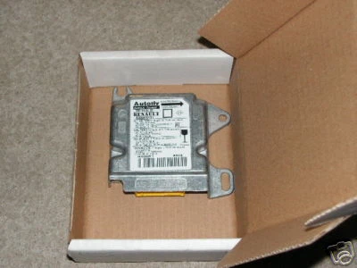 Renault Megane I Modulo Controllo Airbag Numero di Parte 8200419151  - Immagine 1 di 1