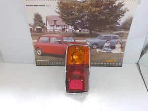 AUSTIN MINI MINOR DEL 60 - FANALE POSTERIOR DX ORIGINALE LUCAS - Bild 1 von 3