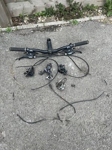 GT idrive 2.0 Downhill Mountain Bike Handlebar Brake And Gear set Please Read - Picture 1 of 6