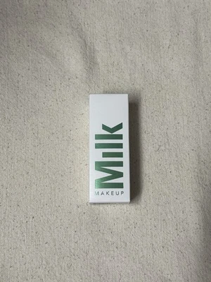 Milk Makeup Hydro Grip Hydrating Hyaluronic Acid Silicone-Free Dewy Primer 45ml - Image 1 of 2