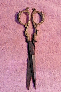 Antike viktorianische verzierte Nähschere vergoldet Messing Bronze Fingergriffe 7" - Bild 1 von 7