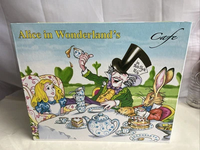 Alice In Wonderland Ceramic Mug Tea Coffee 12oz SetOf 4 Designed In England - Image 1 of 4