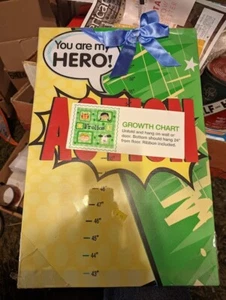 FROLICS YOU ARE MY HERO TABLA DE CRECIMIENTO DE HOMEGOODS NUEVO EN PAQUETE - Imagen 1 de 4