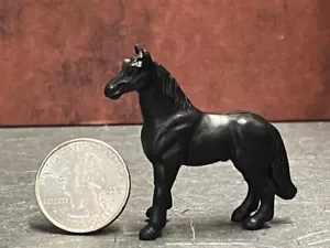 Dollhouse Miniature Horse Farm Animal 1:48 scale F54 Dollys Gallery - Picture 1 of 2