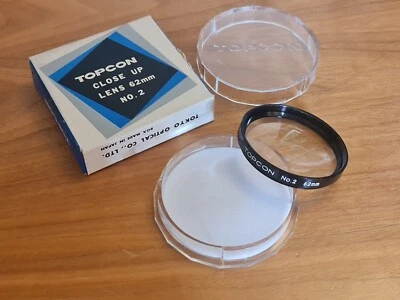 Topcon 62mm Close-Up Macro Lens No.2 with Case and Box - M1636 - Image 1 of 4